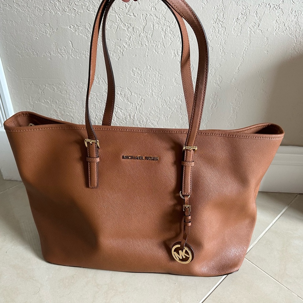 Michael Kors Brown Tote Bag / Worn a few times. Dust bag included.